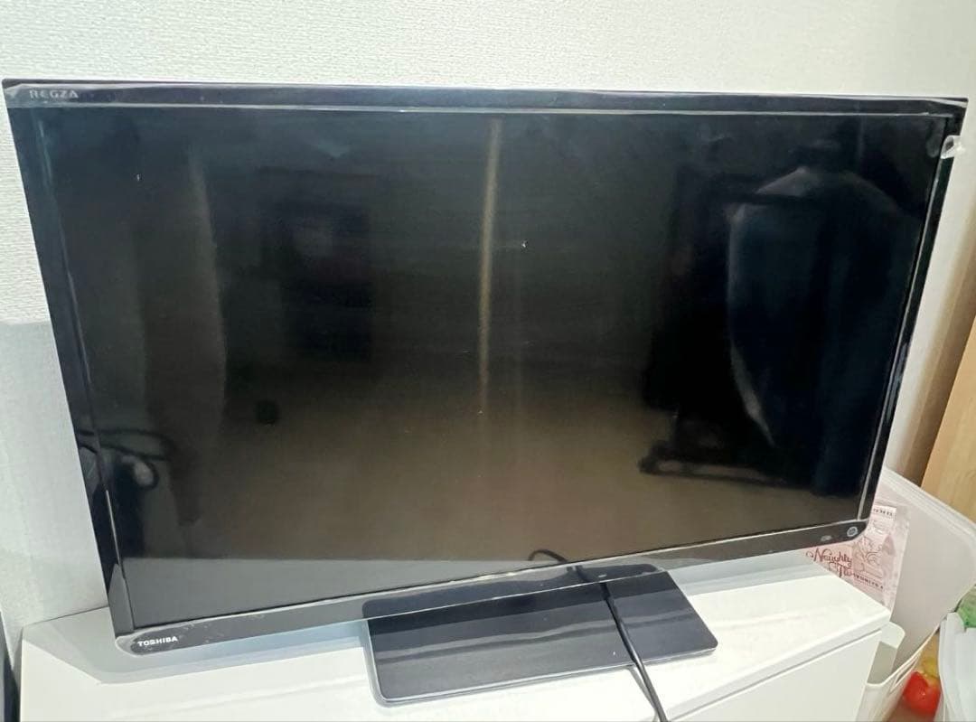 美品TOSHIBA REGZA 液晶テレビ 本体　３２S８　リモコン付き　32型 アウトレット品】 液晶テレビ REGZA(レグザ) [32型/ハイビジョン] 32S8