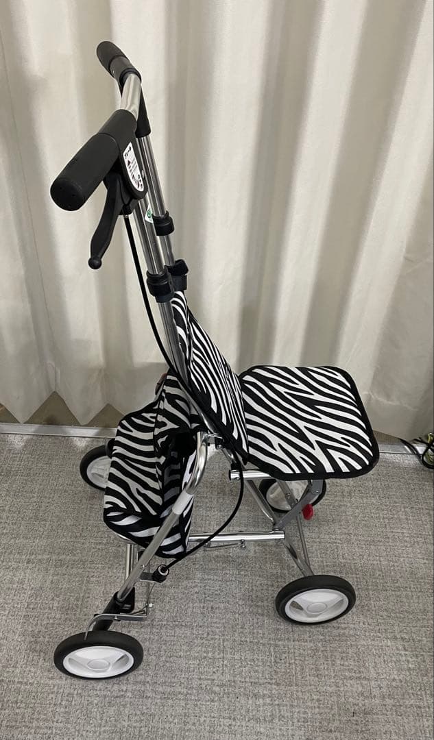 美品 シルバーカー Associe アソシエ シルバーカー アソシエ | TCマート（シニアファッション・介護用品）